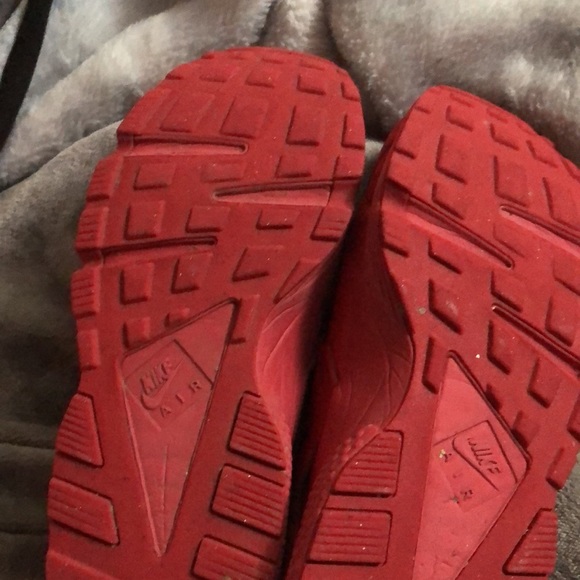 red nike huaraches - Picture 4 of 4